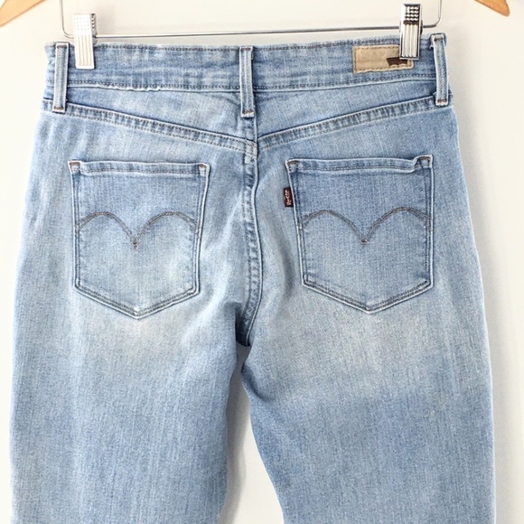 Levis Womens Jeans Upcycled Demi Curve Blue Light Wash Stretch Sz 8/29 - Picture 6 of 13